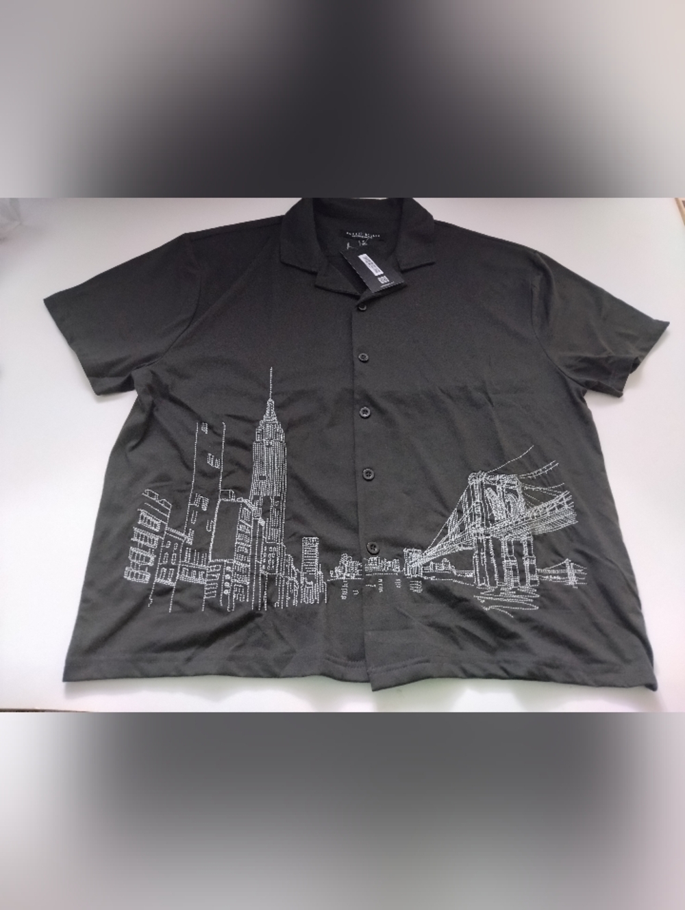 Rustic Souls Men's Black Button-Up Shirt with City Skyline Stitching Size L New